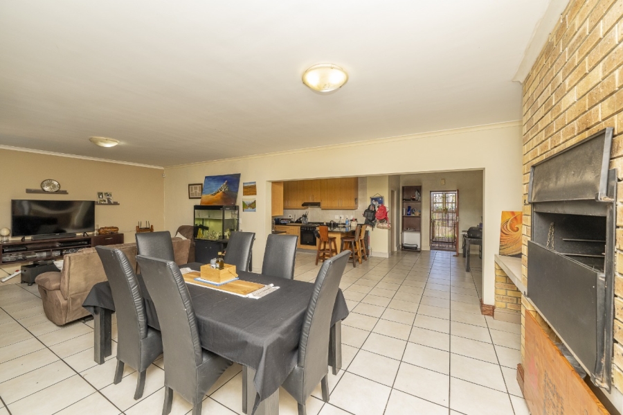 3 Bedroom Property for Sale in Sonkring Western Cape